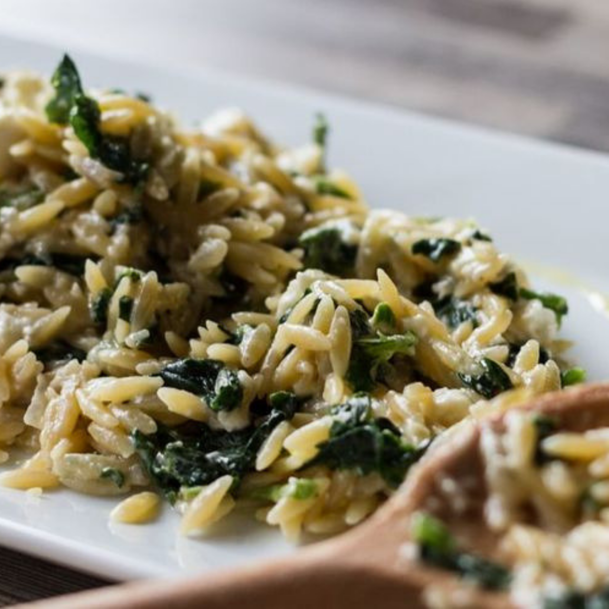 kritharoto-me-spanaki-kai-feta