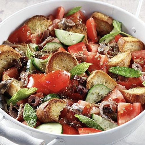 salata-me-ntomates-kai-pswmi-panzanella